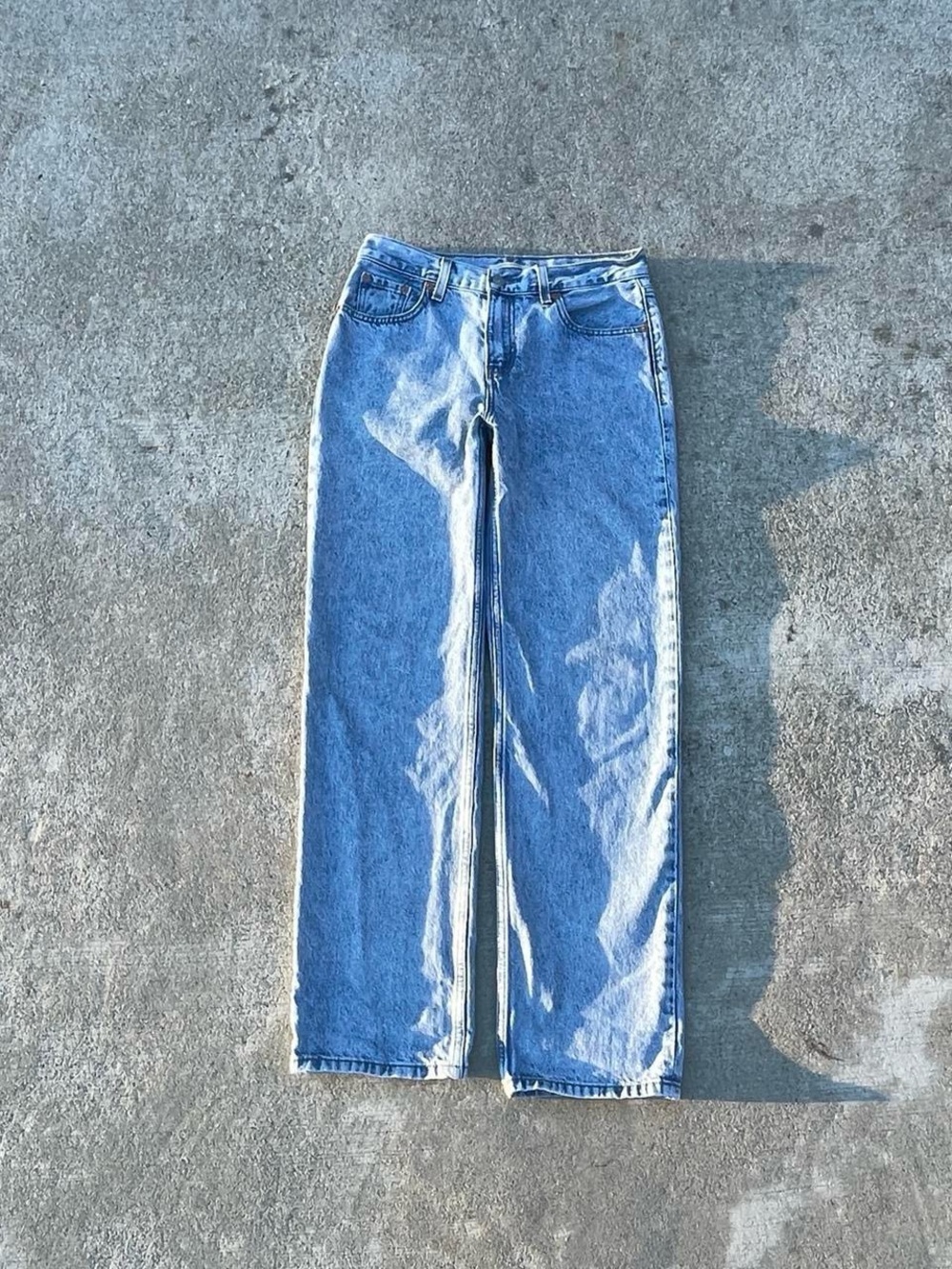 Classic low pro Straight Leg Levi’s Jeans in Light Blue size 26